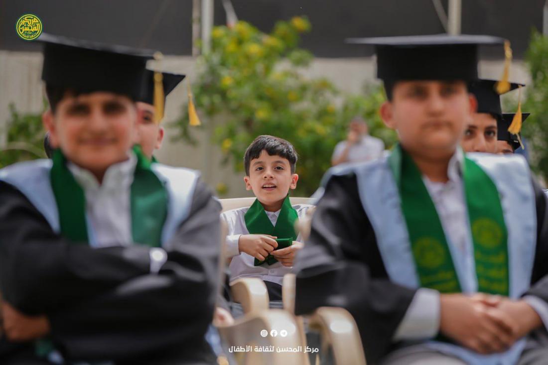 في أجواءٍ غامرةٍ بالبهجةِ والسرور، استقبلَ مركزُ المُحسنِ لثقافةِ الأطفالِ بكلِّ حفاوةٍ وترحيب، براعمَ مدرسةِ الأمناء، في زيارةٍ ملؤُها ذِكرُ أهل البيت (عليهم السلام). | 