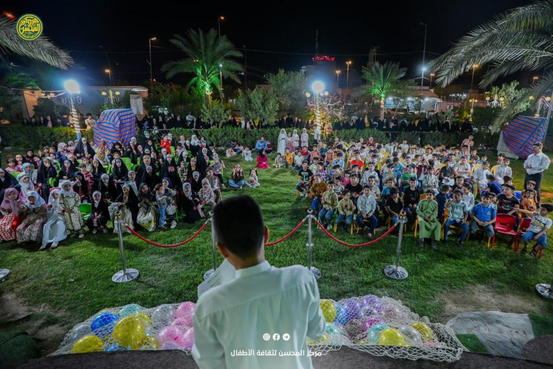 حضورٌ حاشدٌ مِـن الزائرين الصغار وأَهاليهِم الكِرام للمشاركةِ بِفعالياتِ مِنصة المُحسن ضمن أُسبوع الصادقين | 