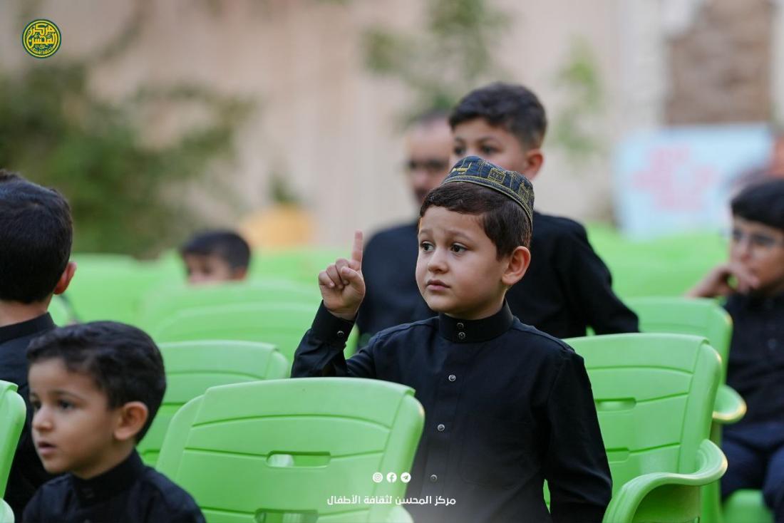 قلوبٌ لا تعرف إلا الحسين، غُرِسَ حبّه فيها منذ المهد، جائت لمركز المُحسن تَحملُ أحزانَها على صِدورها النَقيّة | 